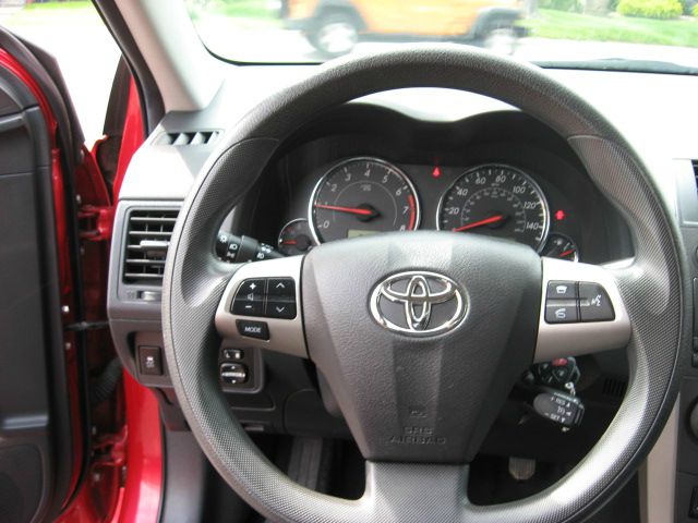 Toyota Corolla 2011 photo 17