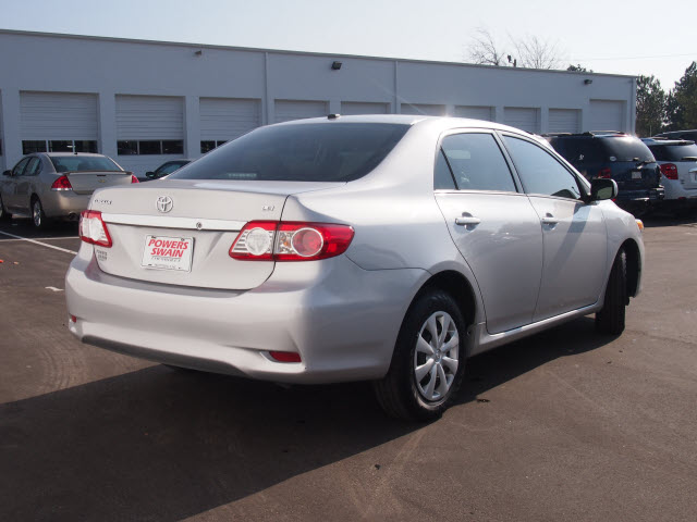 Toyota Corolla 2011 photo 2