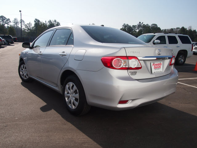 Toyota Corolla 2011 photo 4