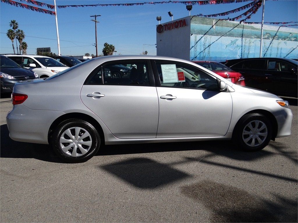 Toyota Corolla 2011 photo 2