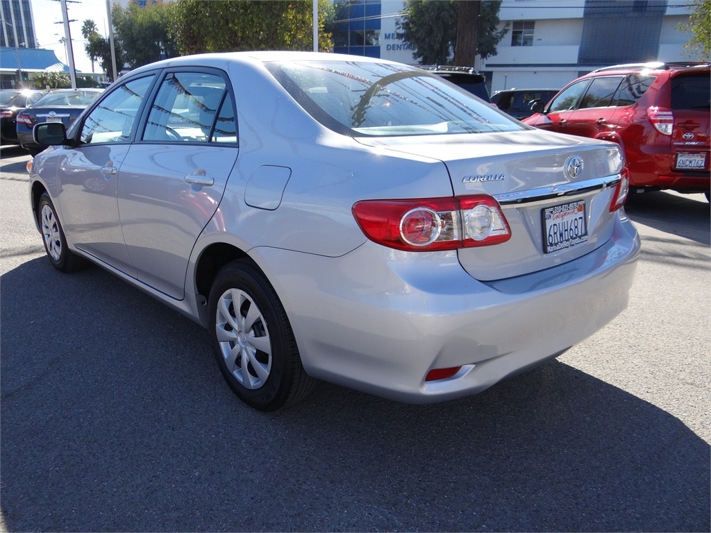 Toyota Corolla 2011 photo 4