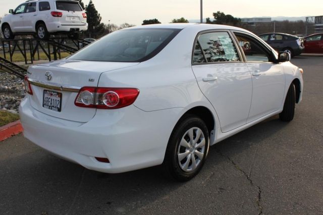 Toyota Corolla 2011 photo 4