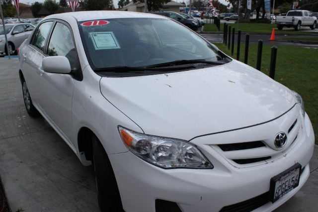 Toyota Corolla 2011 photo 3