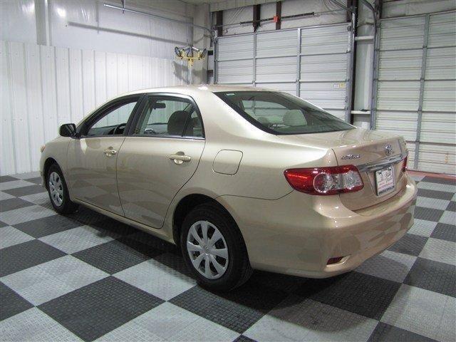 Toyota Corolla 2011 photo 4