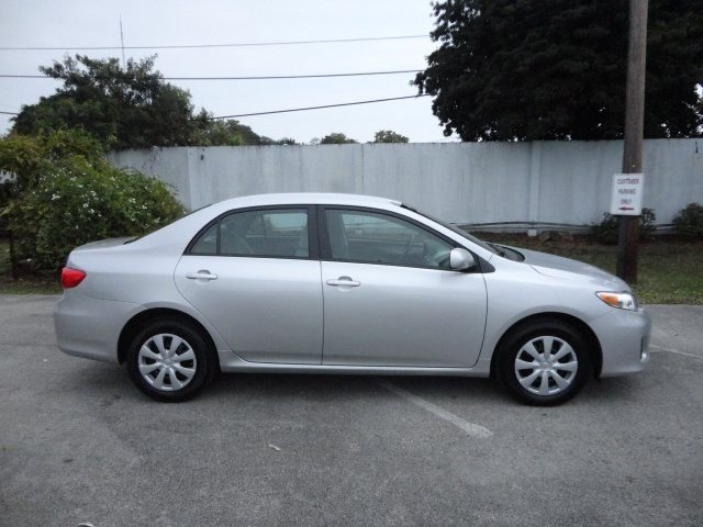 Toyota Corolla 2011 photo 3