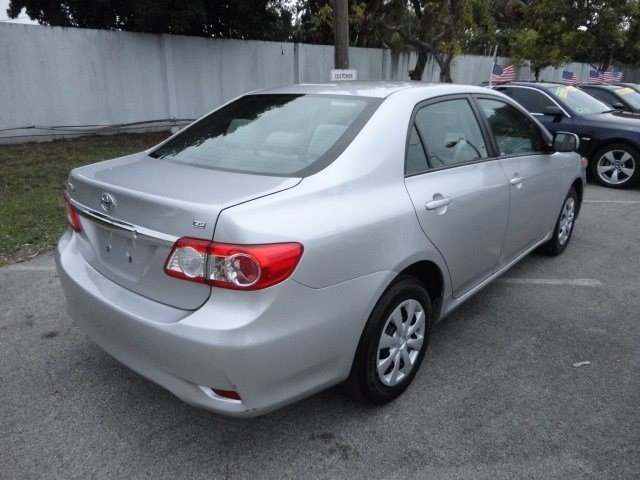 Toyota Corolla 2011 photo 4