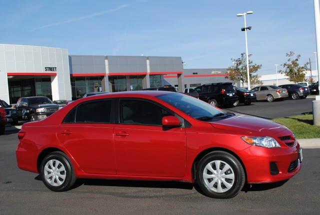 Toyota Corolla 2011 photo 1