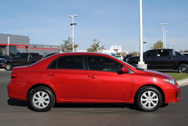 Toyota Corolla 2011 photo 2