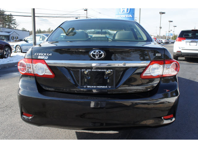 Toyota Corolla 2011 photo 3