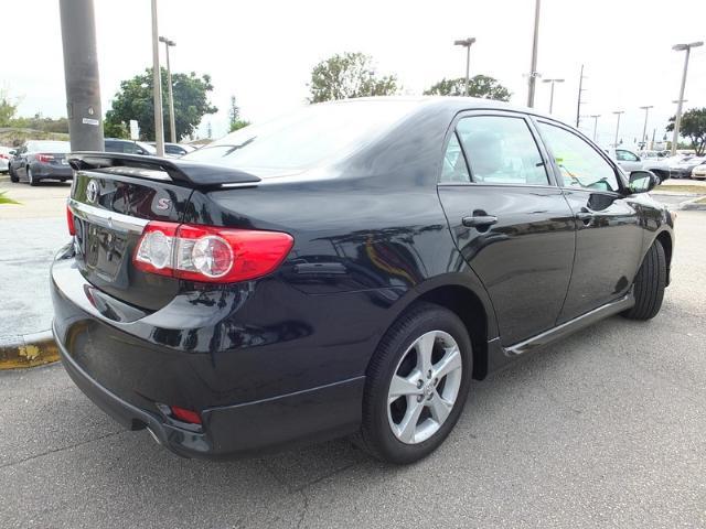 Toyota Corolla 2011 photo 3