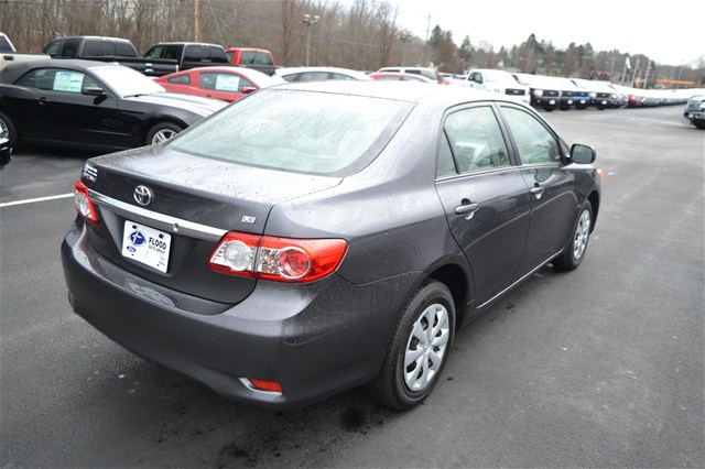 Toyota Corolla 2011 photo 4