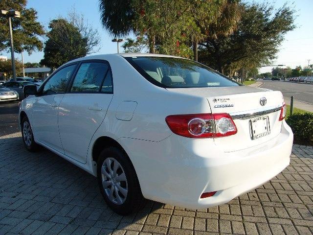 Toyota Corolla 2011 photo 4