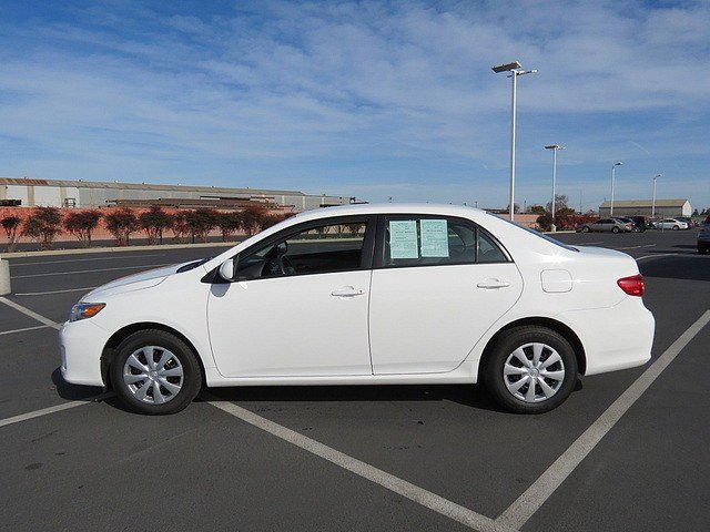 Toyota Corolla 2011 photo 1