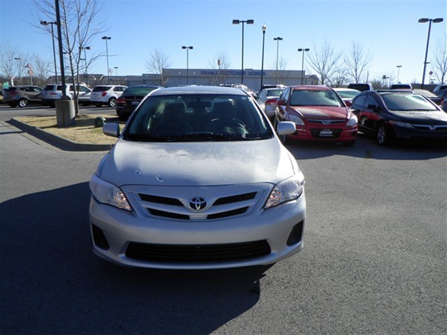 Toyota Corolla 2011 photo 2