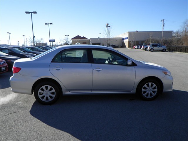 Toyota Corolla 2011 photo 4
