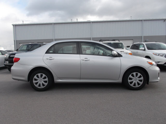 Toyota Corolla 2011 photo 2