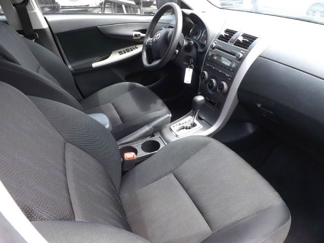 Toyota Corolla 2011 photo 2
