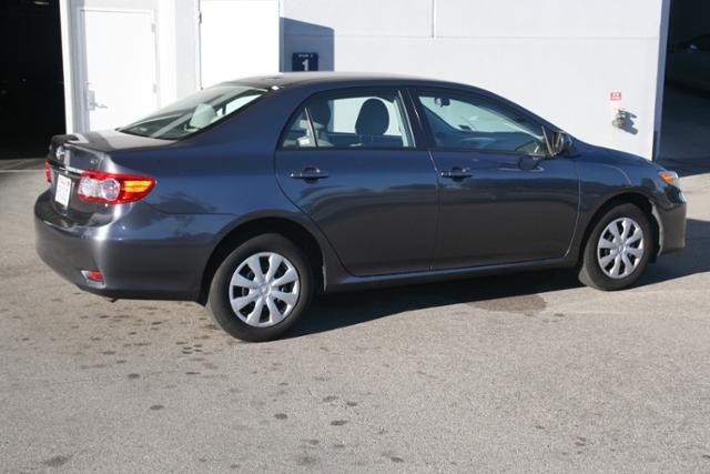 Toyota Corolla 2011 photo 2