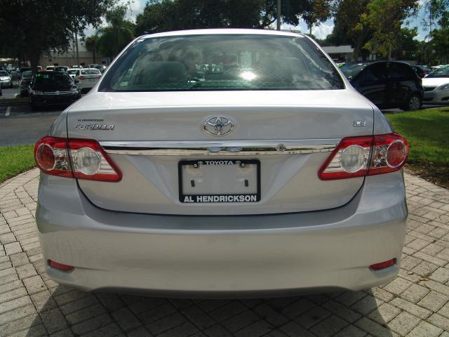 Toyota Corolla 2011 photo 4