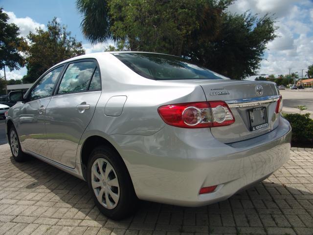 Toyota Corolla 2011 photo 5
