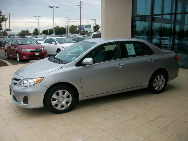 Toyota Corolla 2011 photo 3