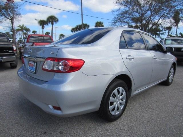Toyota Corolla 2011 photo 5
