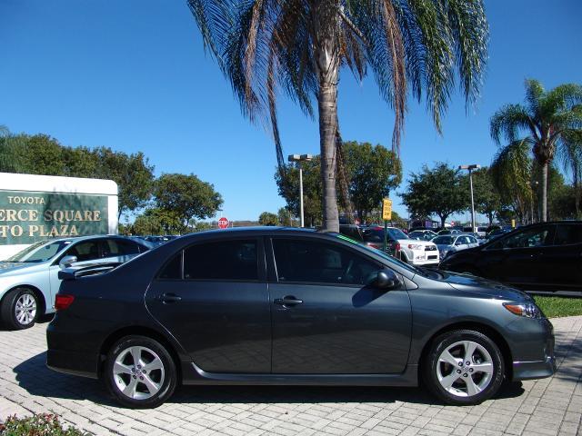 Toyota Corolla 2011 photo 2