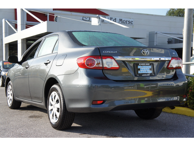 Toyota Corolla 2011 photo 2
