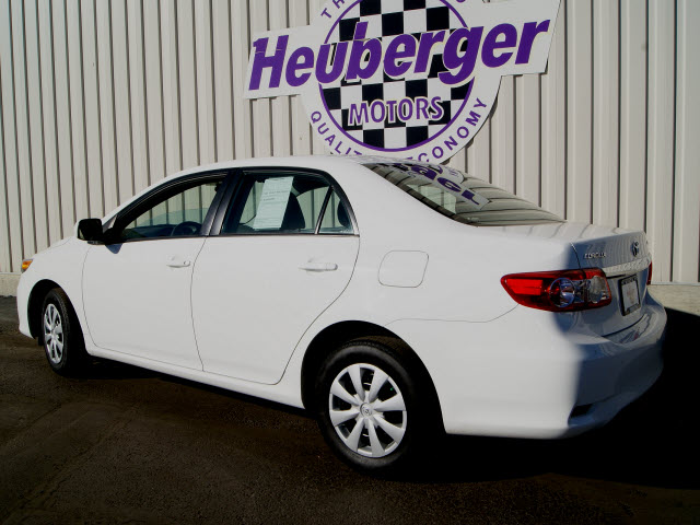 Toyota Corolla 2011 photo 2