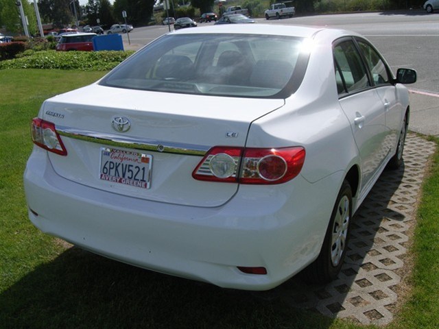 Toyota Corolla 2011 photo 3