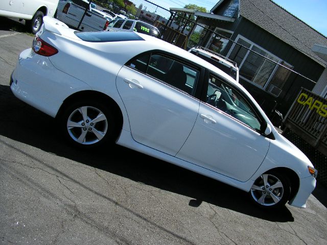 Toyota Corolla 2011 photo 1