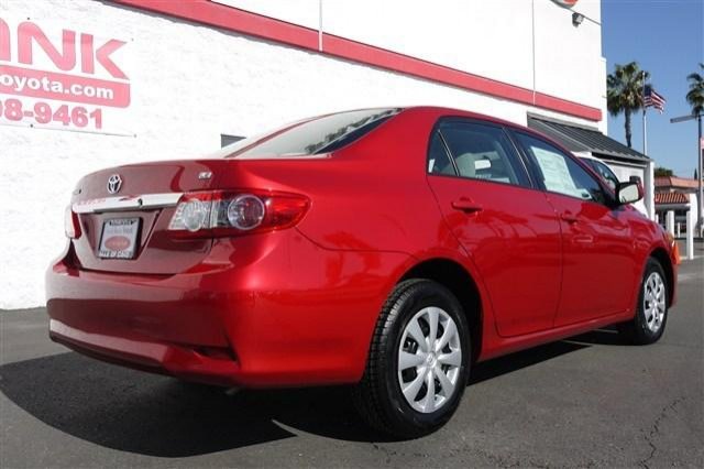 Toyota Corolla 2011 photo 4