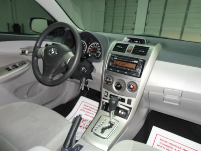 Toyota Corolla 2012 photo 24