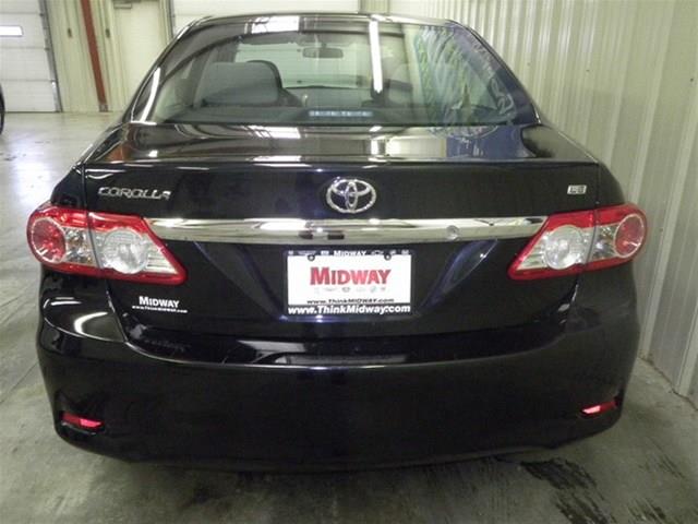 Toyota Corolla X Sedan