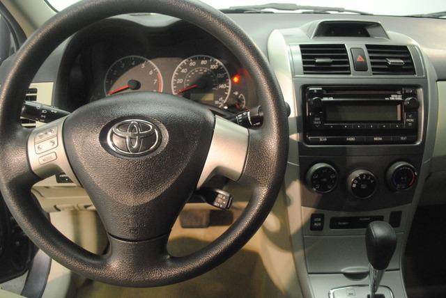 Toyota Corolla 2012 photo 28