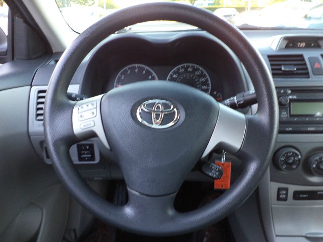 Toyota Corolla 2012 photo 24