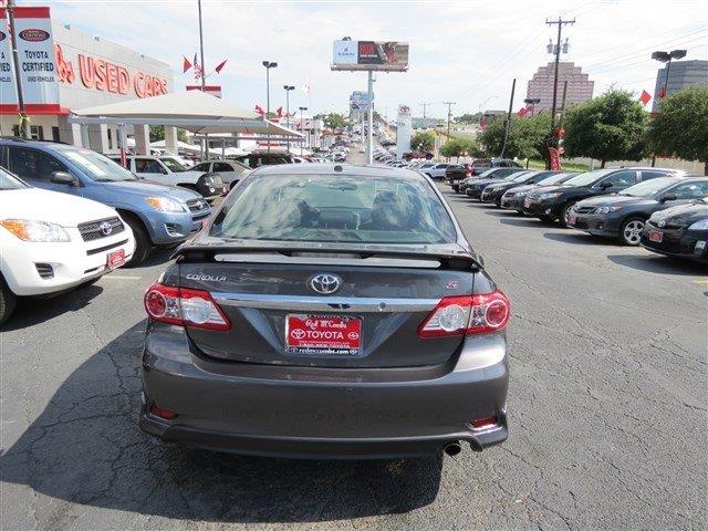 Toyota Corolla 2012 photo 3
