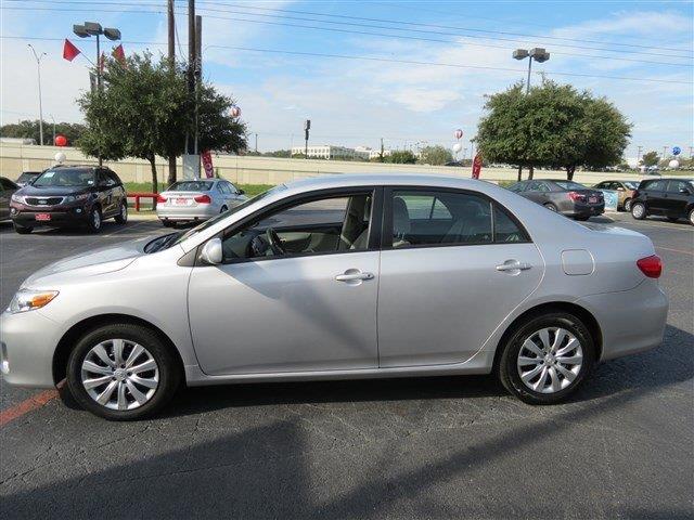 Toyota Corolla 2012 photo 2