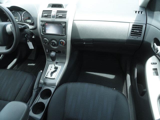 Toyota Corolla 2013 photo 10