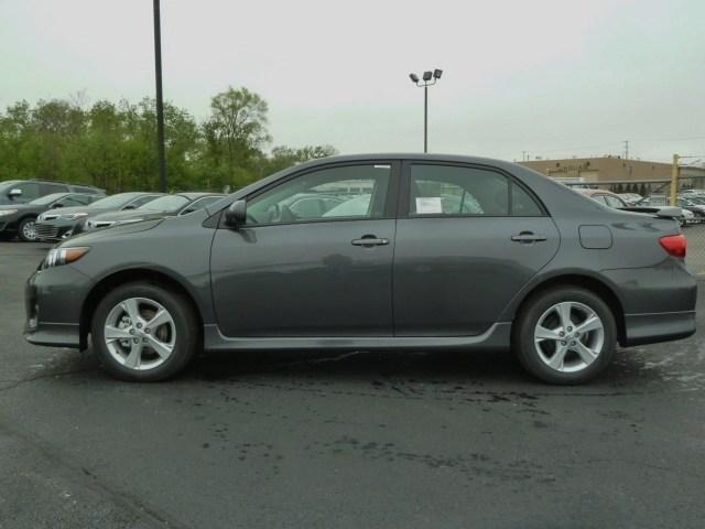 Toyota Corolla 2013 photo 14
