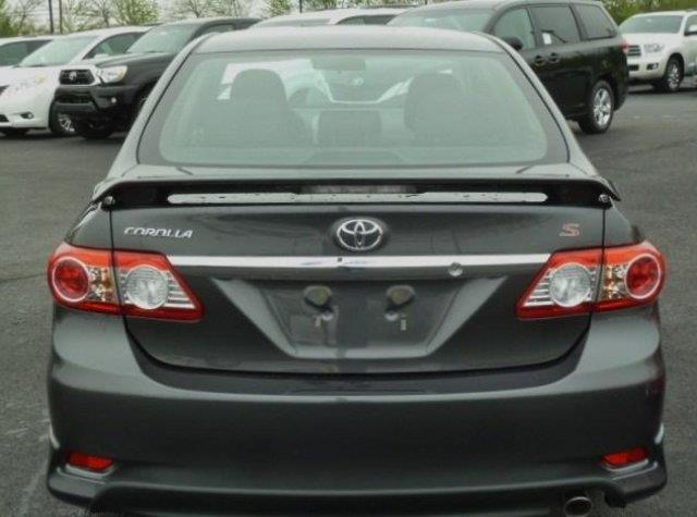 Toyota Corolla 2013 photo 16