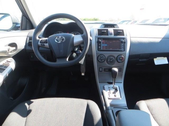 Toyota Corolla 2013 photo 12