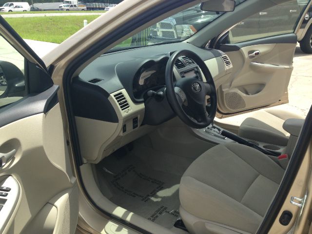 Toyota Corolla 2013 photo 16