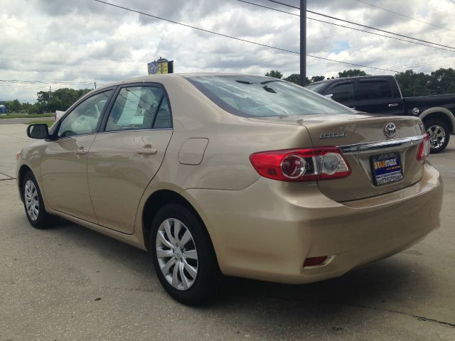 Toyota Corolla 2013 photo 22