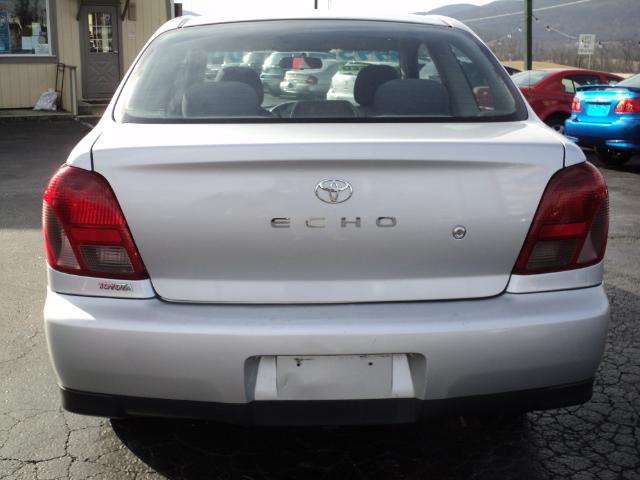 Toyota Echo 2000 photo 3