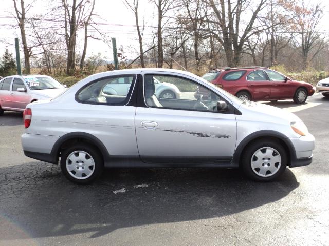 Toyota Echo 2000 photo 4