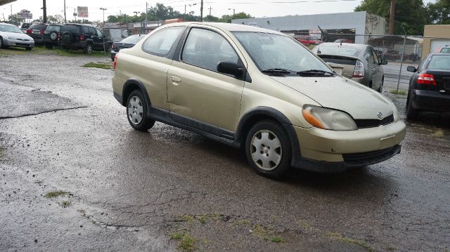 Toyota Echo 2000 photo 3