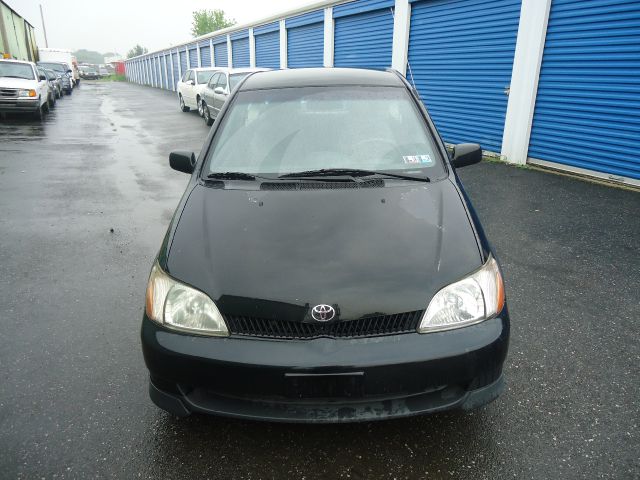 Toyota Echo 2000 photo 2