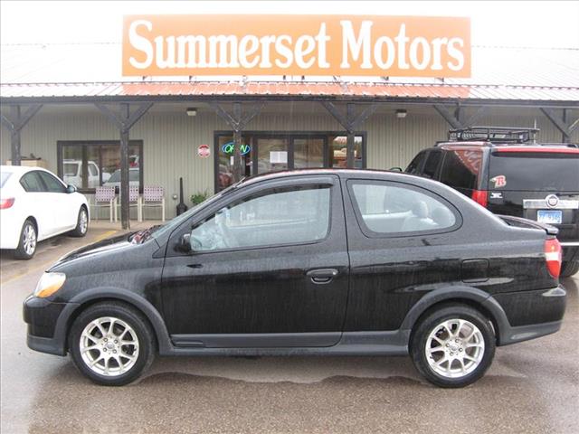 Toyota Echo 2000 photo 1