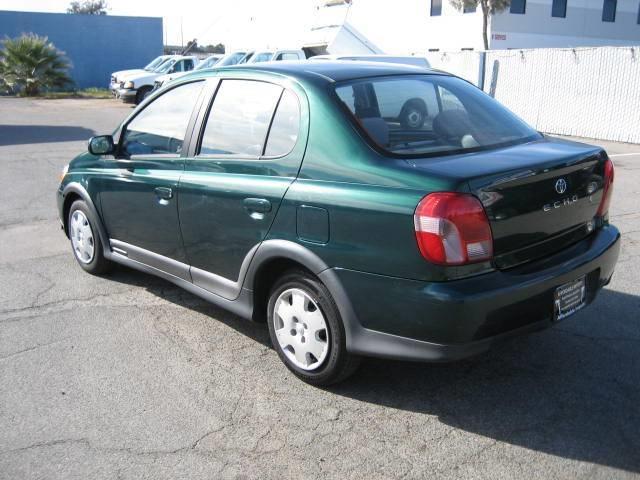 Toyota Echo 2001 photo 1